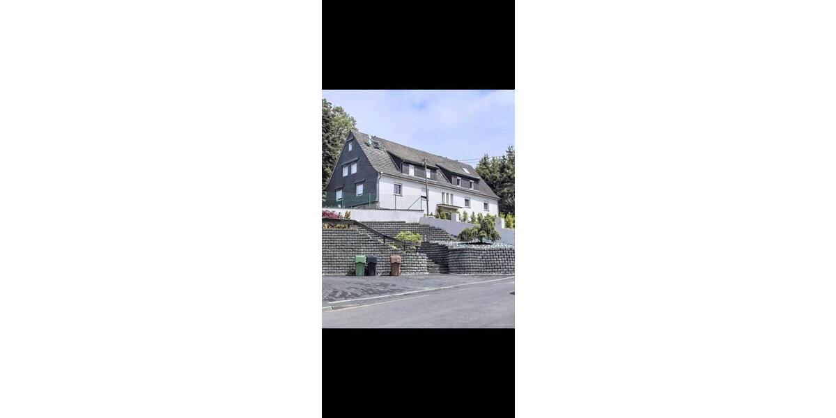 Mehrfamilienhaus, Wohnhaus Gummersbach Berstig Süd - 10 Zimmer, 310 m&sup2;, 596.000&euro; | Angebot:26693846