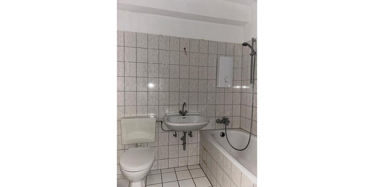 Etagenwohnung Radevormwald - 3 Zimmer, 75 m&sup2;, 544&euro; | Angebot:25249303