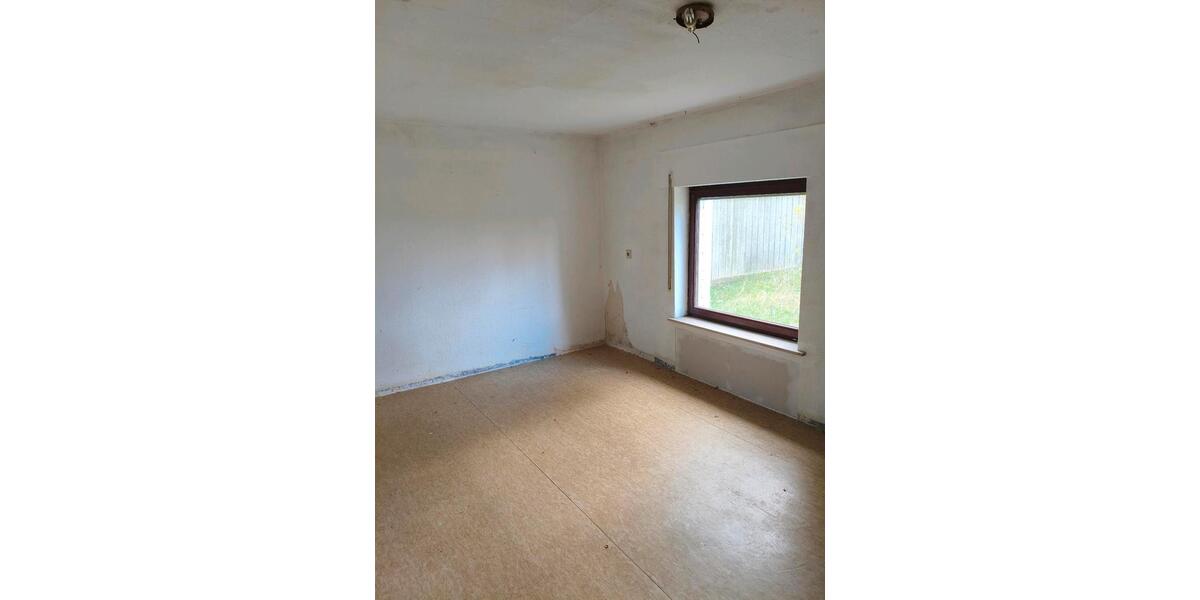 Einfamilienhaus Windeck - 15 Zimmer, 370 m&sup2;, 350.000&euro; | Angebot:26007677