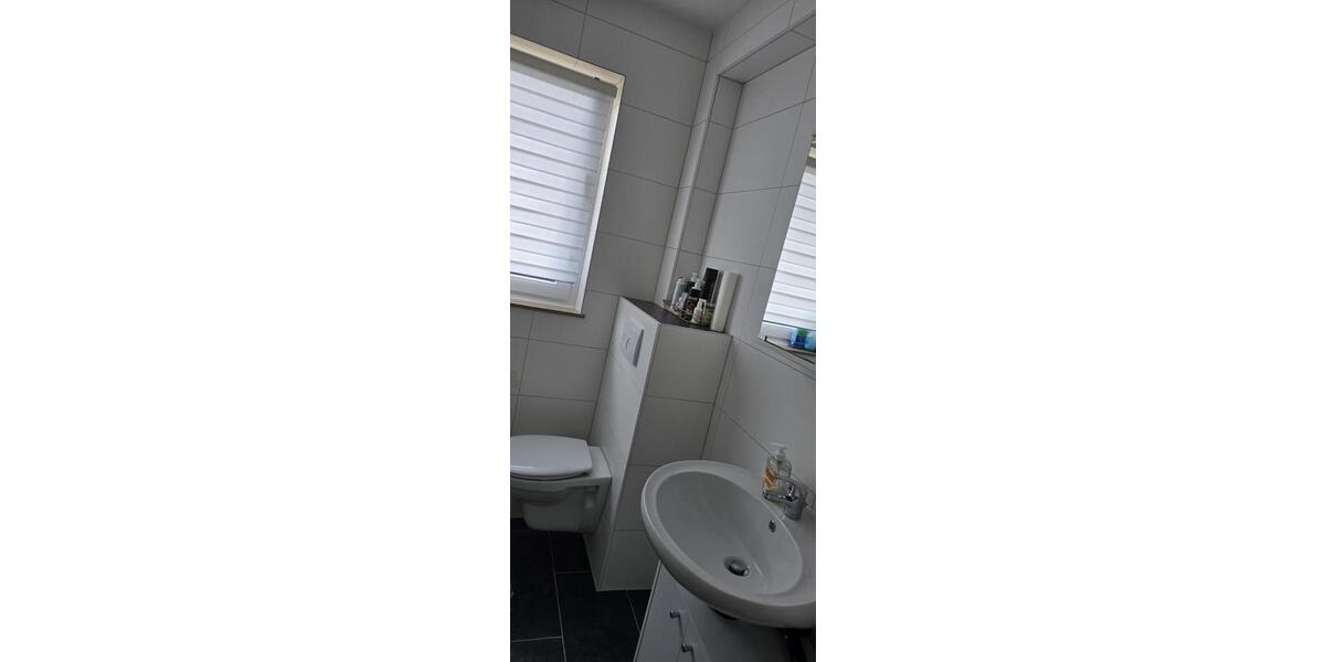 Einfamilienhaus Gummersbach - 3 Zimmer, 67 m&sup2;, 600&euro; | Angebot:25811172