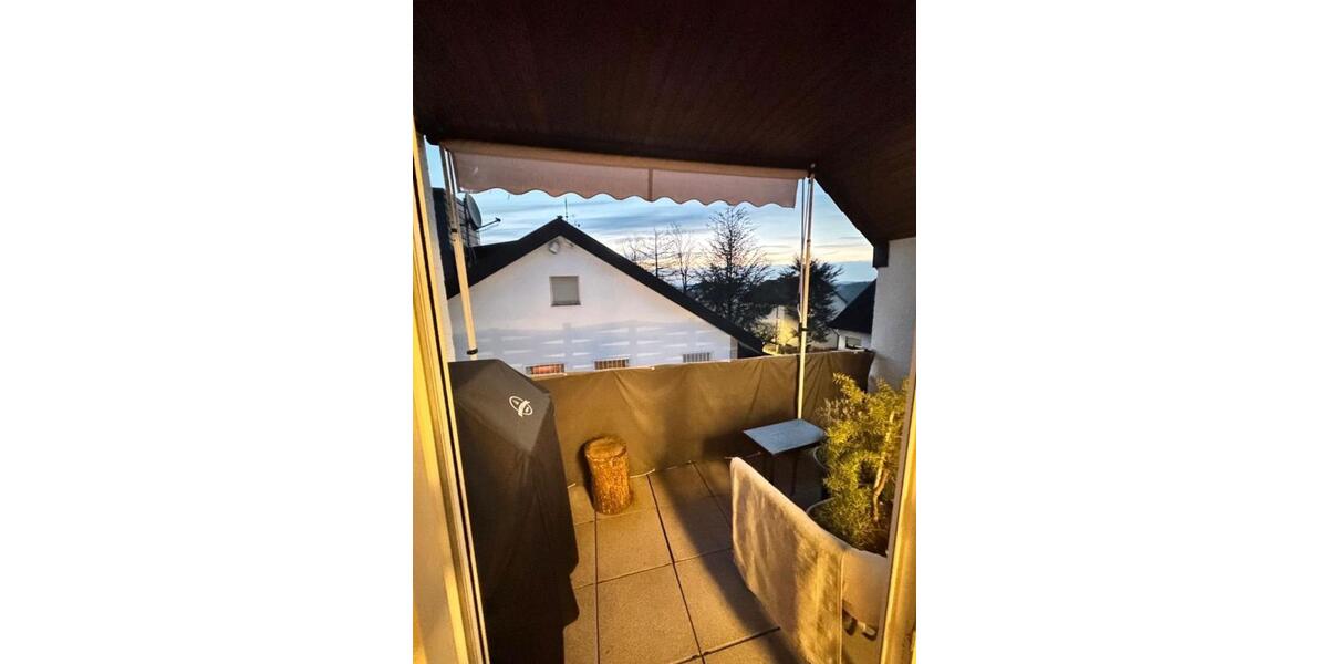 Dachgeschoßwohnung Lüdenscheid Othlinghausen - 3 Zimmer, 104 m&sup2;, 800&euro; | Angebot:26692010
