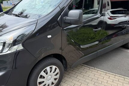 Opel Vivaro 97.400 km 14.999 &euro; Lüdenscheid 58515