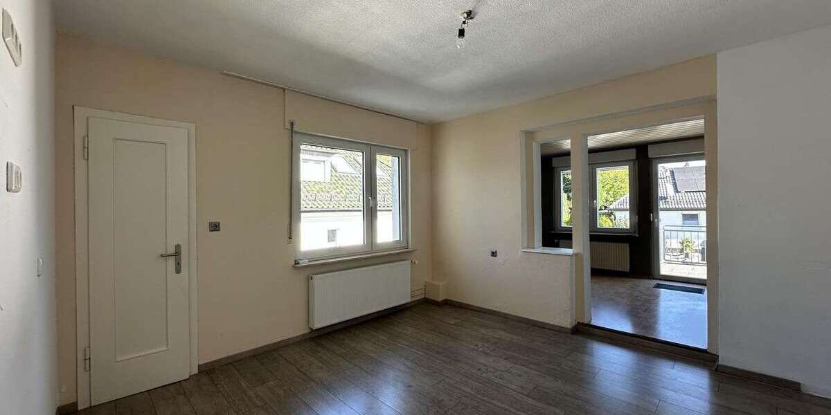 Etagenwohnung Gummersbach - 5 Zimmer, 107 m&sup2;, 242.000&euro; | Angebot:27588233
