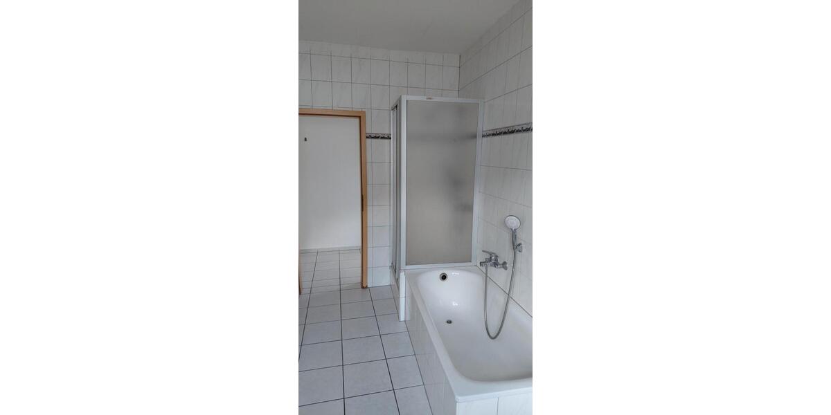 Etagenwohnung Attendorn - 3 Zimmer, 75 m&sup2;, 585&euro; | Angebot:27570337