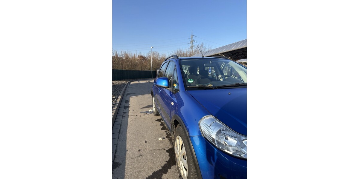 Suzuki SX4 110.000 km 3.000 &euro; wiehl 51674