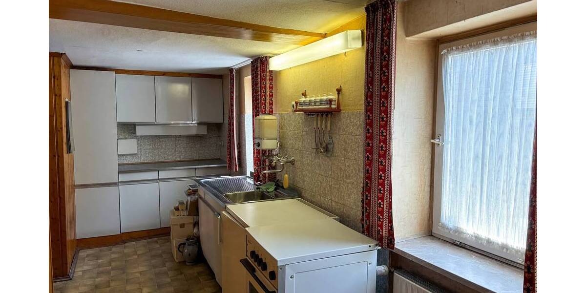 Einfamilienhaus Wissen - 6 Zimmer, 186 m&sup2;, 175.000&euro; | Angebot:25738109