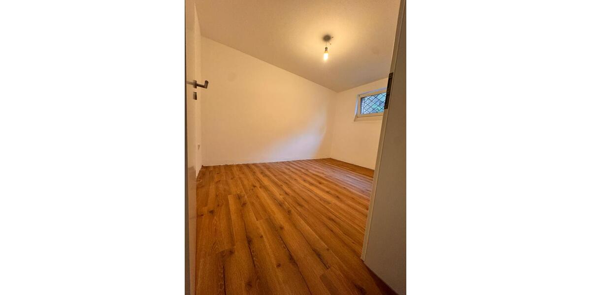 Etagenwohnung Gummersbach Berstig Süd - 2 Zimmer, 70 m&sup2;, 750&euro; | Angebot:27564633