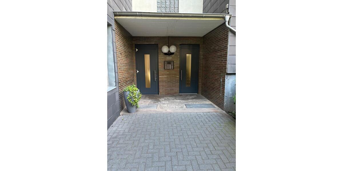 Hochparterre Bergneustadt - 2 Zimmer, 62 m&sup2;, 98.000&euro; | Angebot:26946323