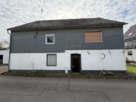 Einfamilienhaus Radevormwald - 10 Zimmer, 244 m&sup2;, 275.000&euro; | Angebot:25266621