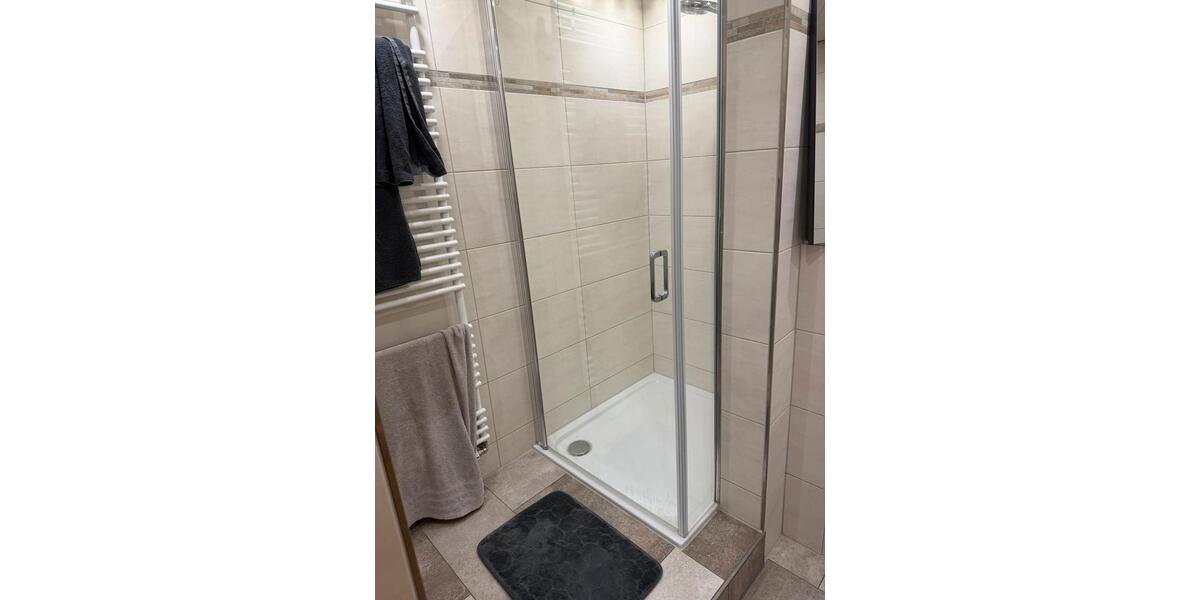 Etagenwohnung Friesenhagen - 4 Zimmer, 90 m&sup2;, 950&euro; | Angebot:27544455