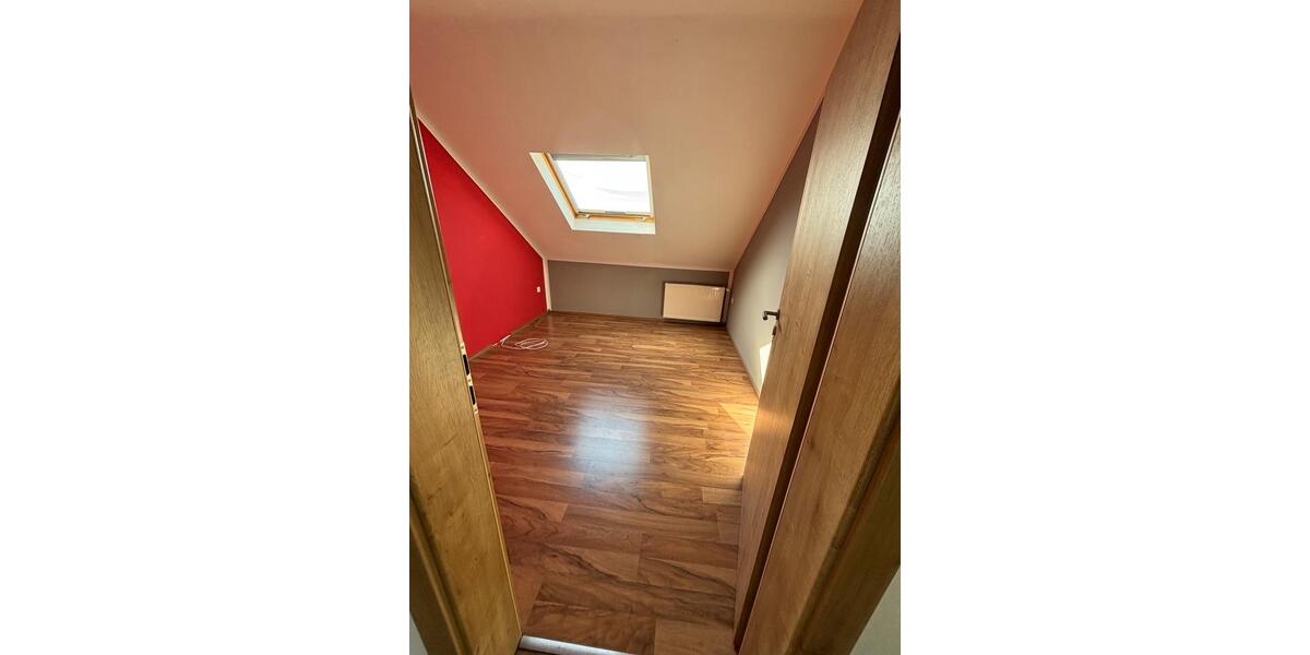 Einfamilienhaus Windeck - 4 Zimmer, 115 m&sup2;, 1.300&euro; | Angebot:25352182