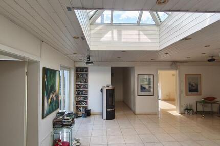 Wohnung Waldbröl - 8 Zimmer, 220 m&sup2;, 1.200&euro; | Angebot:25253043