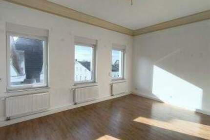 Wohnung Lüdenscheid Staberg - 2 Zimmer, 84 m&sup2;, 670&euro; | Angebot:26487382
