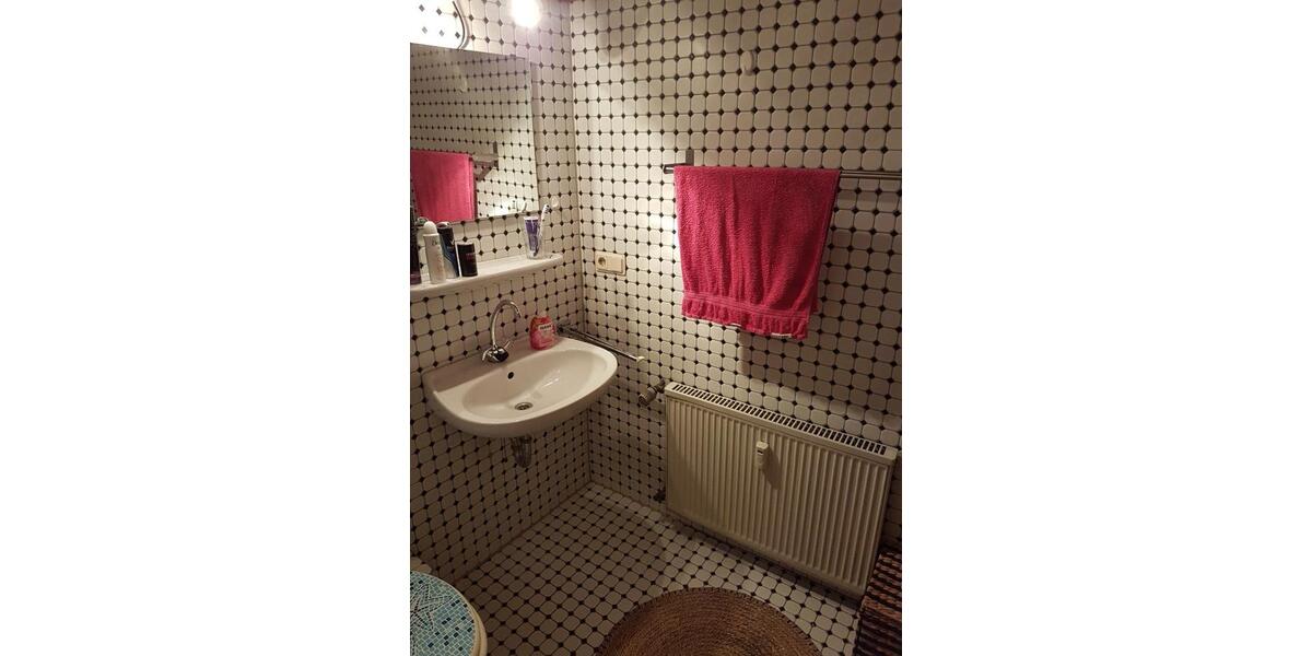 Dachgeschoßwohnung Gummersbach Berstig Süd - 3 Zimmer, 80 m&sup2;, 760&euro; | Angebot:26441258