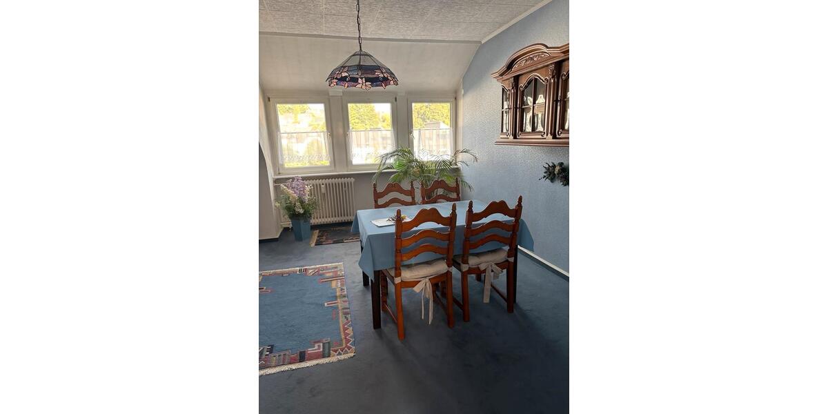 Dachgeschoßwohnung Gummersbach Berstig Süd - 4 Zimmer, 108 m&sup2;, 900&euro; | Angebot:27543516