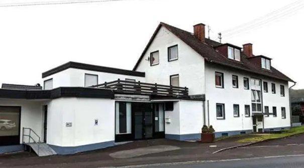 Dachgeschoßwohnung Freudenberg - 3 Zimmer, 64 m&sup2;, 608&euro; | Angebot:26147175