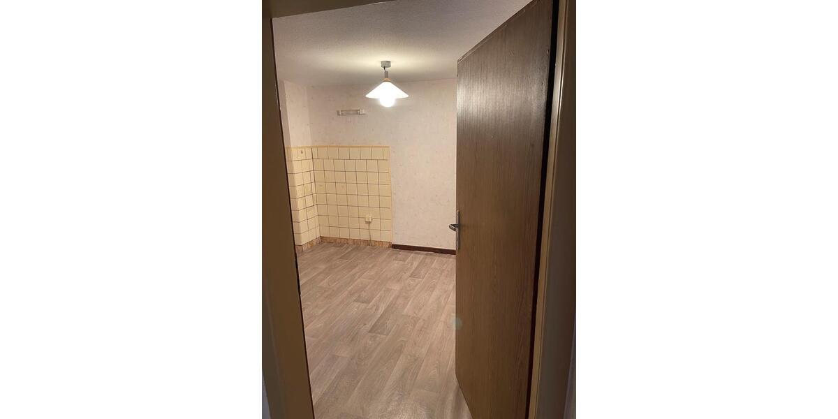 Etagenwohnung Windeck - 4 Zimmer, 100 m&sup2;, 1.450&euro; | Angebot:25149997