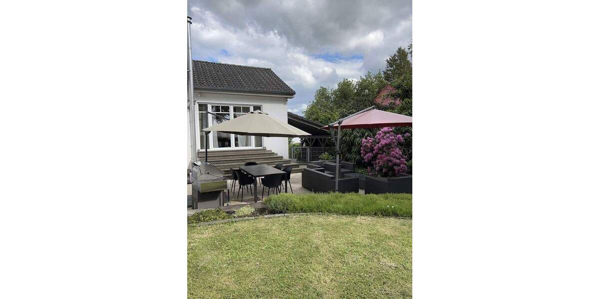 Einfamilienhaus Wiehl - 9 Zimmer, 250 m&sup2;, 679.000&euro; | Angebot:25654227