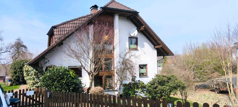 Einfamilienhaus Freudenberg - 5 Zimmer, 175 m&sup2;, 2.100&euro; | Angebot:27615678