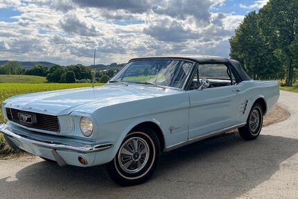 Ford Mustang 176.000 km 23.000 &euro; Attendorn 57439