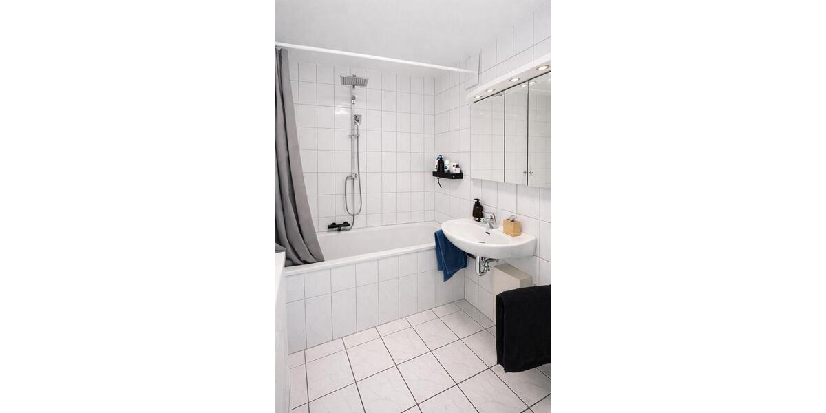 Etagenwohnung Gummersbach Berstig Süd - 2 Zimmer, 71 m&sup2;, 815&euro; | Angebot:25750085