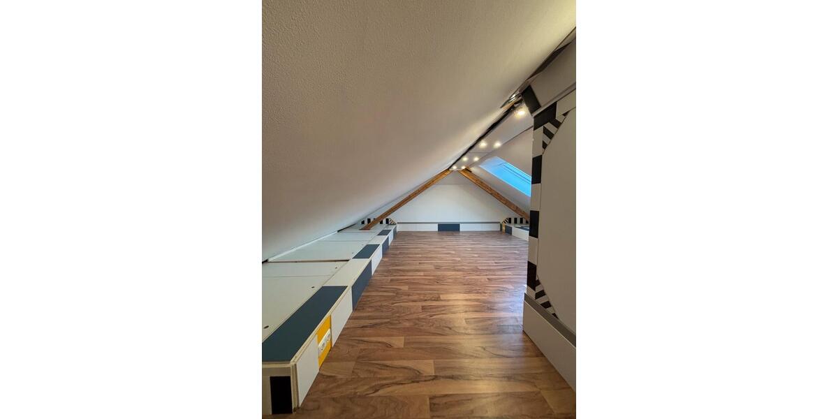 Dachgeschoßwohnung Plettenberg - 2 Zimmer, 67 m&sup2;, 650&euro; | Angebot:25895253