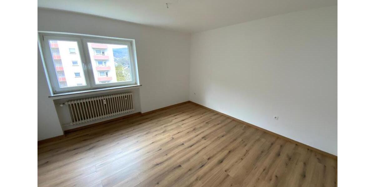 Etagenwohnung Plettenberg - 3 Zimmer, 77 m&sup2;, 529&euro; | Angebot:25901450