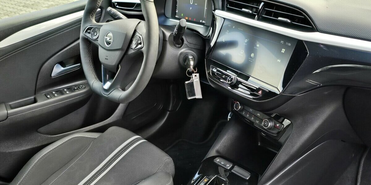 Opel Corsa GS Automatik|Winterpaket|ACC|Kamera 18.891 km 18.550 &euro; Wermelskirchen 42929