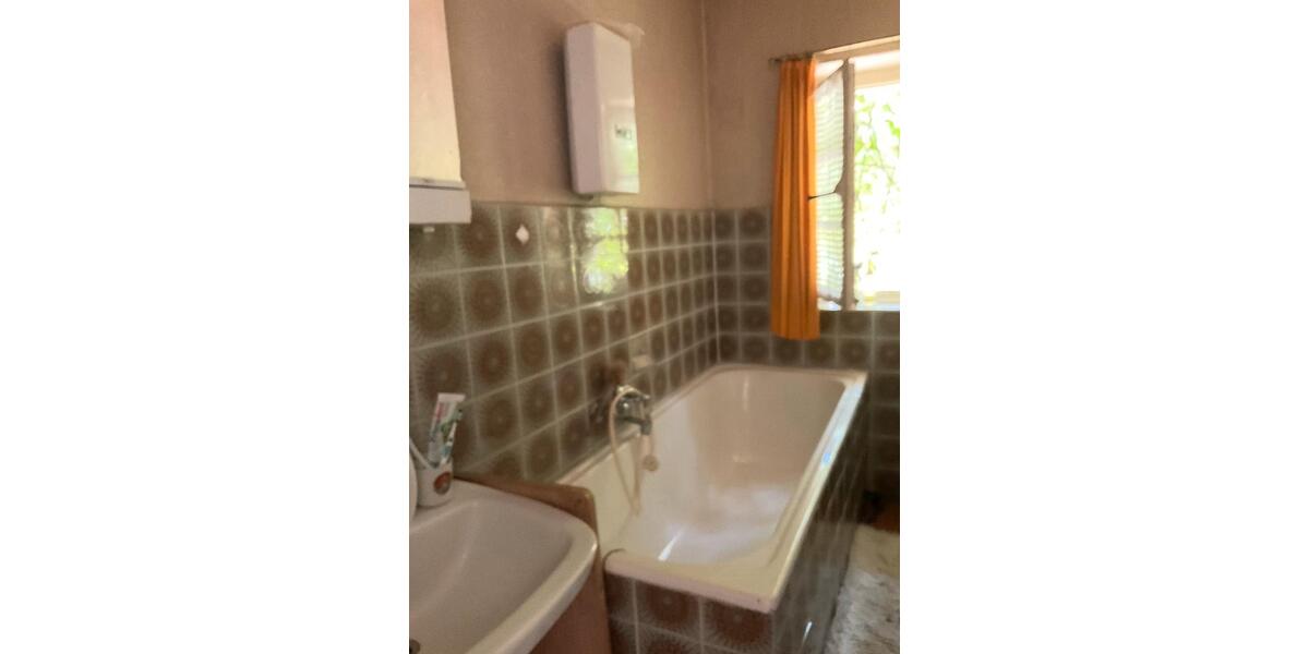 Einfamilienhaus Waldbröl - 8 Zimmer, 150 m&sup2;, 220.000&euro; | Angebot:26061112