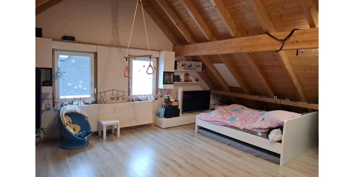 Maisonettenwohnung Wiehl - 5 Zimmer, 125 m&sup2;, 1.400&euro; | Angebot:27567523