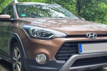 Hyundai i20 87.600 km 11.500 &euro; Halver 58553