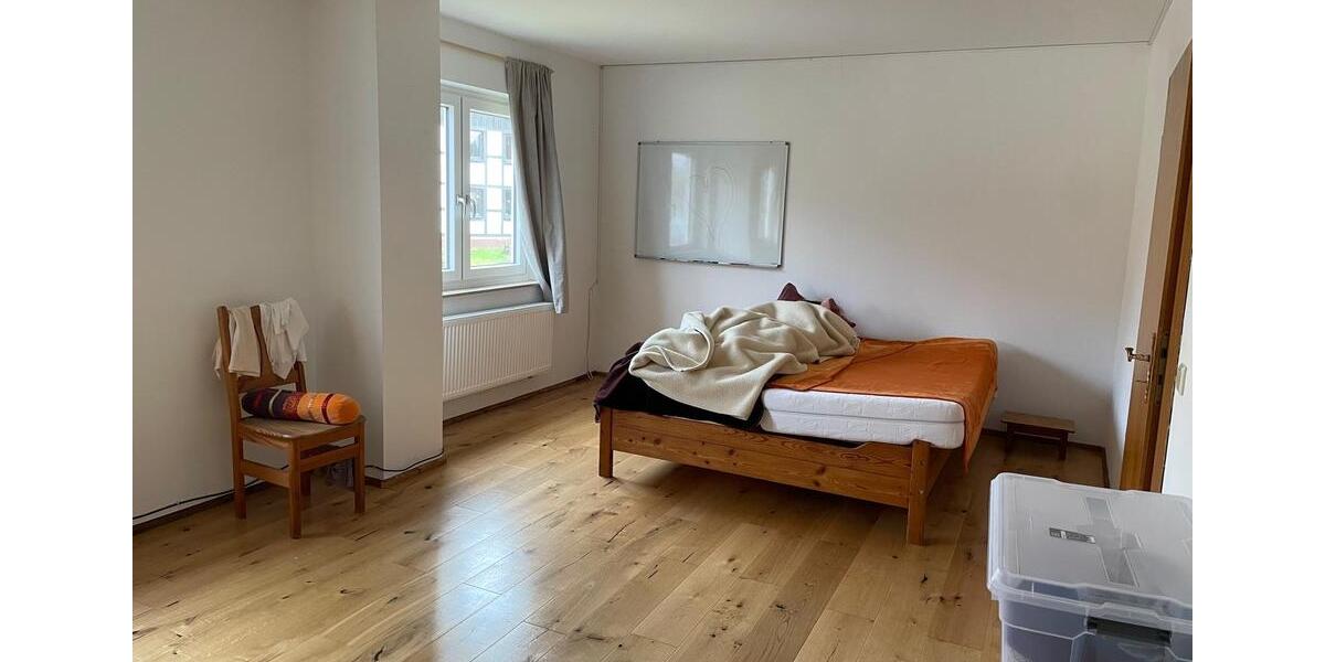 Einfamilienhaus Eitorf - 4.5 Zimmer, 121 m&sup2;, 1.300&euro; | Angebot:25982313