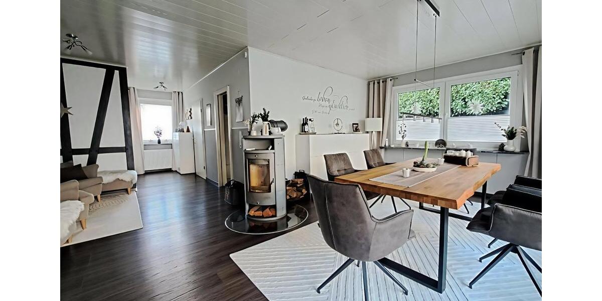 Einfamilienhaus Gummersbach Hepel - 8 Zimmer, 209 m&sup2;, 440.000&euro; | Angebot:25813938