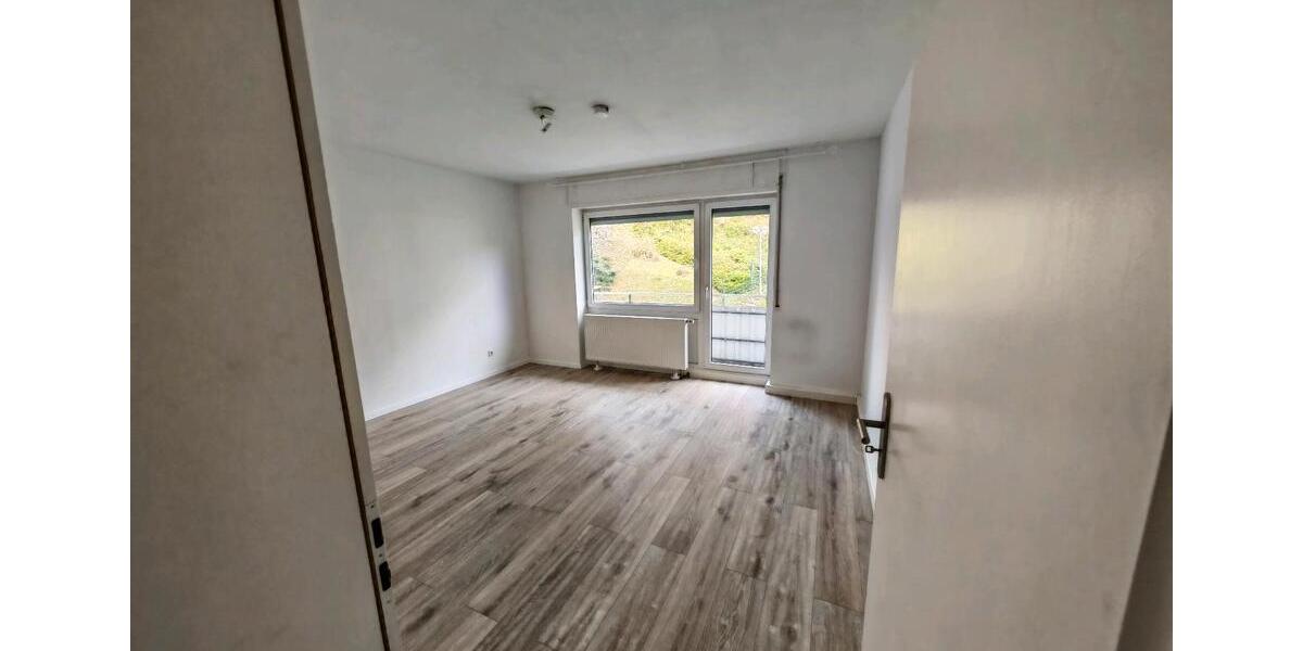 Etagenwohnung Gummersbach Hepel - 3 Zimmer, 84 m&sup2;, 550&euro; | Angebot:26278486