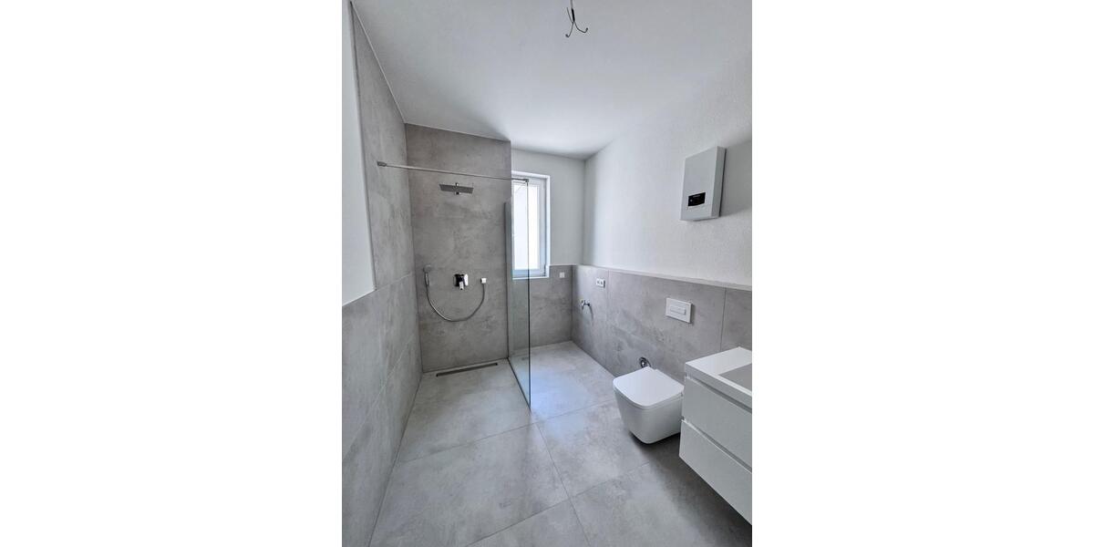 Etagenwohnung Gummersbach - 2 Zimmer, 73 m&sup2;, 900&euro; | Angebot:26132190