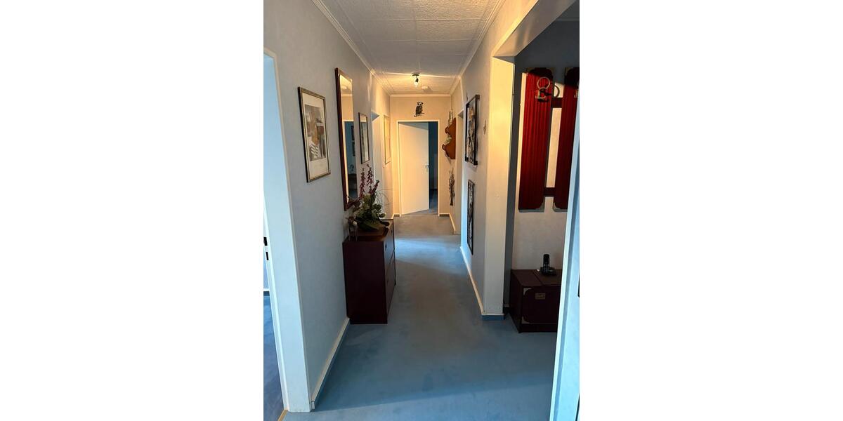 Dachgeschoßwohnung Gummersbach Berstig Süd - 4 Zimmer, 108 m&sup2;, 900&euro; | Angebot:27543516