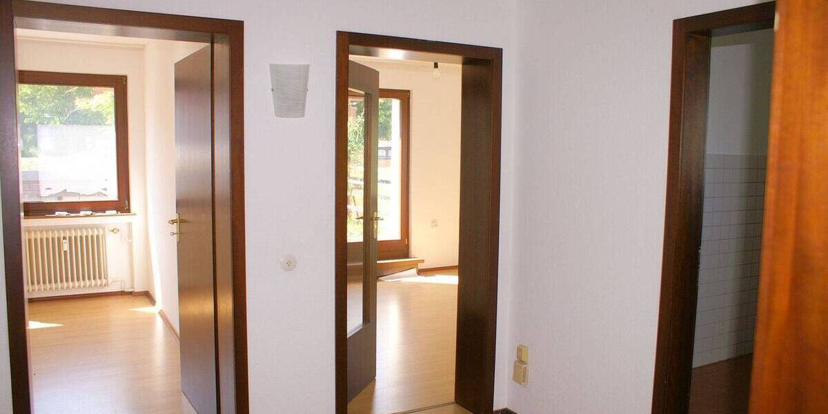 Mehrfamilienhaus, Wohnhaus Ruppichteroth - 9 Zimmer, 279 m&sup2;, 333.000&euro; | Angebot:25742820