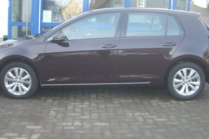 VW Golf 142.000 km 10.790 &euro; Attendorn-Repe 57439