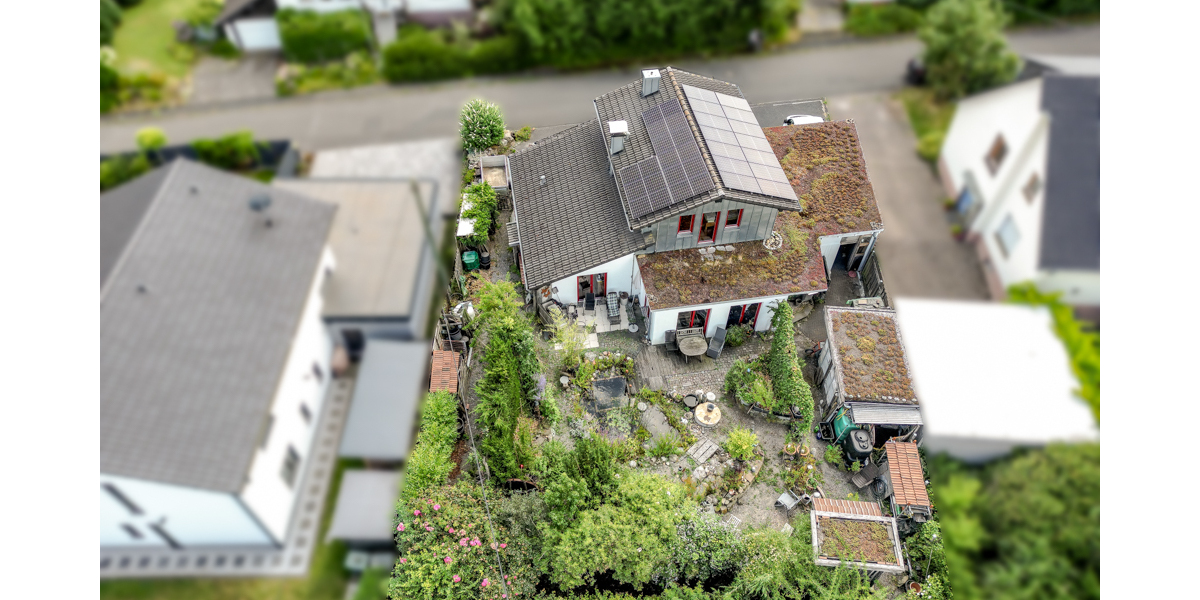Attraktives Einfamilienhaus: 2007 grundsaniert sowie an- und umgebaut - Einfamilienhaus Windeck / Gerressen Gerressen | Angebot:27262286