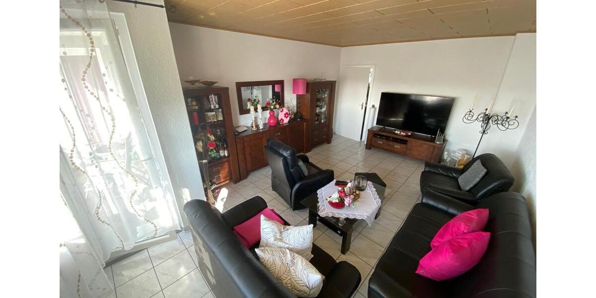 Etagenwohnung Bergneustadt - 3 Zimmer, 81 m&sup2;, 169.000&euro; | Angebot:26765892