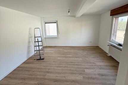 Haus Morsbach - 3 Zimmer, 122 m&sup2;, 1.950&euro; | Angebot:25176387