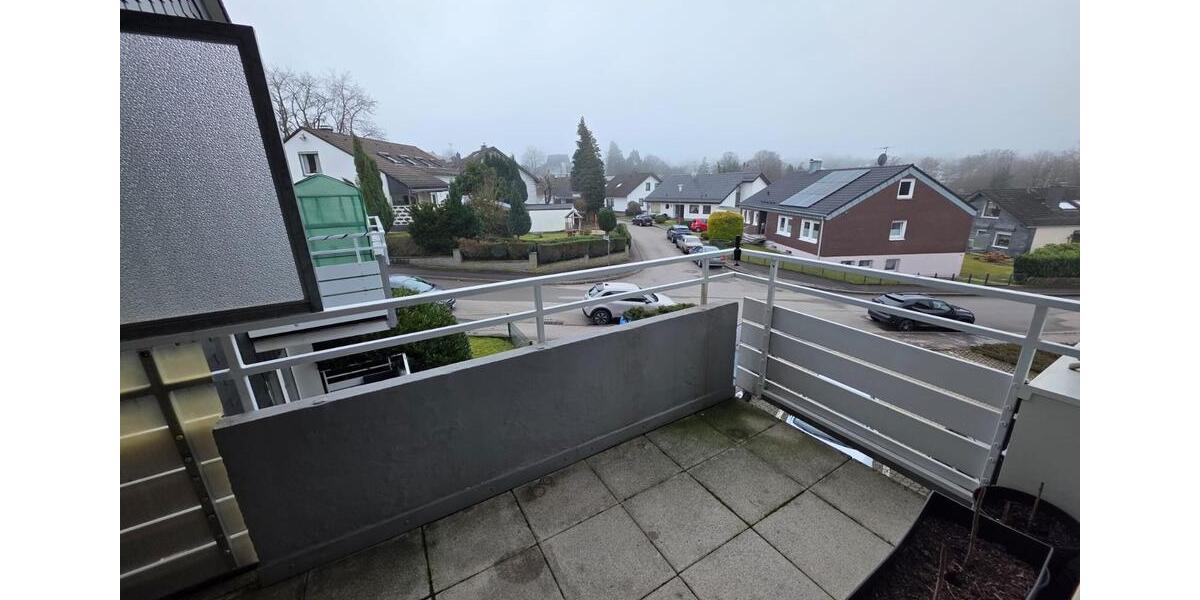 Etagenwohnung Wermelskirchen - 2.5 Zimmer, 71 m&sup2;, 750&euro; | Angebot:25102653