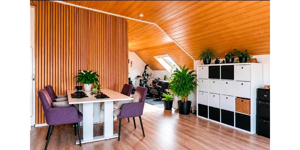 Dachgeschoßwohnung Ruppichteroth - 3.5 Zimmer, 106 m&sup2;, 1.500&euro; | Angebot:27618429