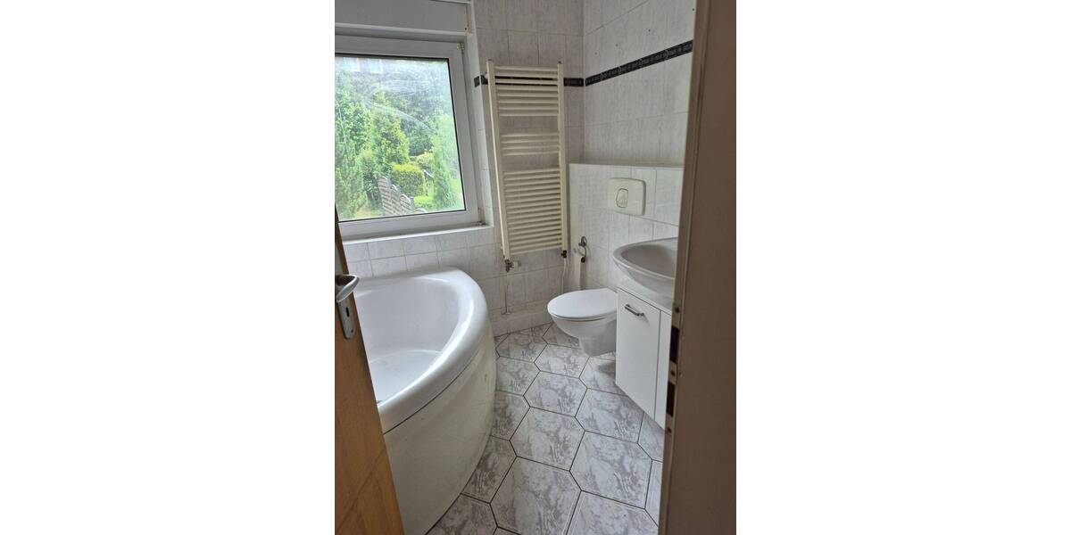 Doppelhaushälfte Lüdenscheid Staberg - 5 Zimmer, 168 m&sup2;, 125.000&euro; | Angebot:26891477