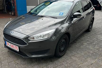 Ford Focus 210.936 km 4.499 &euro; Gummersbach 51645