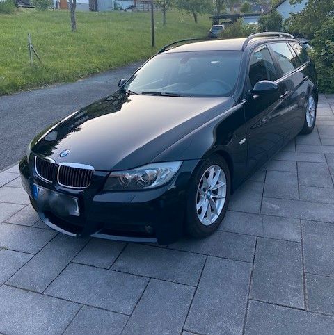 BMW 318 312.000 km 3.950 &euro; Freudenberg 57258
