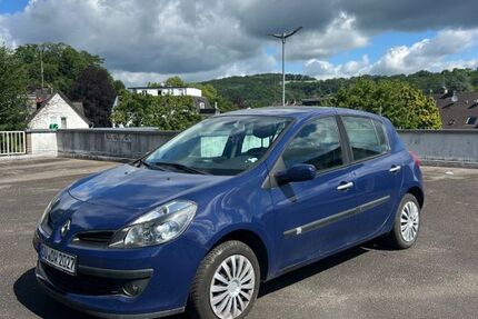 Renault Clio 218.000 km 1.900 &euro; Eitorf 53783
