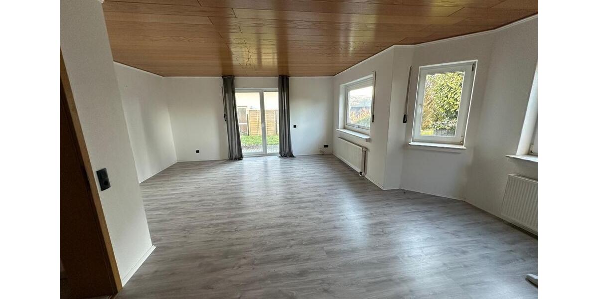 Etagenwohnung Wiehl - 3 Zimmer, 81 m&sup2;, 810&euro; | Angebot:25784136