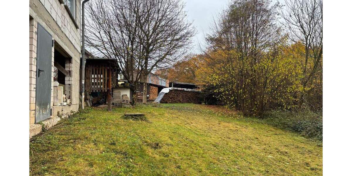 Mehrfamilienhaus, Wohnhaus Windeck Rosbach - 6 Zimmer, 172 m&sup2;, 199.000&euro; | Angebot:25738135