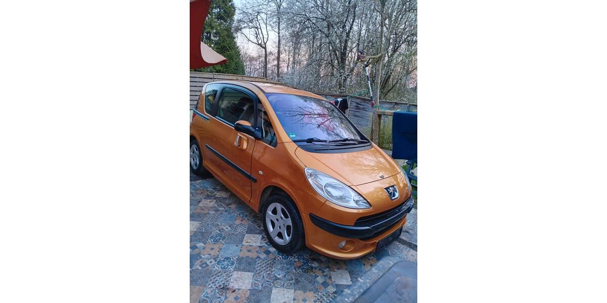 Peugeot 1007 123.000 km 2.299 &euro; Waldbröl 51545